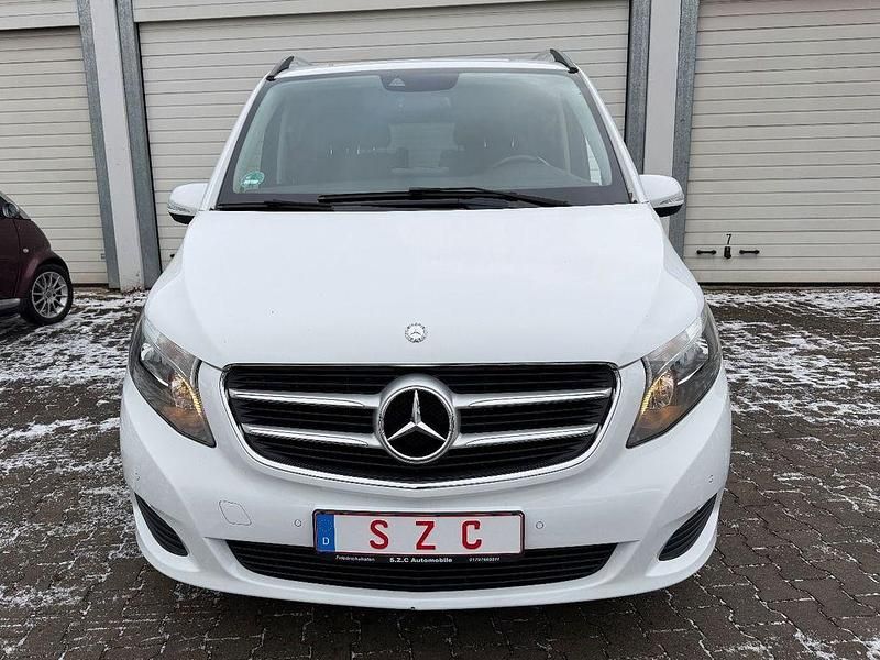 Bergkristallweiss Gebraucht 2016 Mercedes V220 Edition Van / Kleinbus | 29.900 € (Superpreis) - Bild 1/4