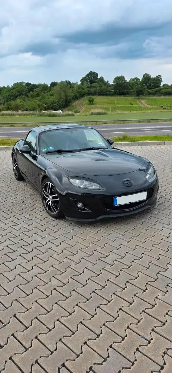 Gebraucht Mazda MX5 126 PS (92 kW) 2012 Schwarz Cabrio