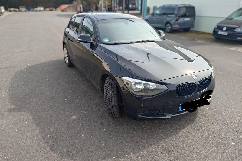 Gebraucht BMW 116 136 PS (100 kW) 2014 Schwarz Kleinwagen
