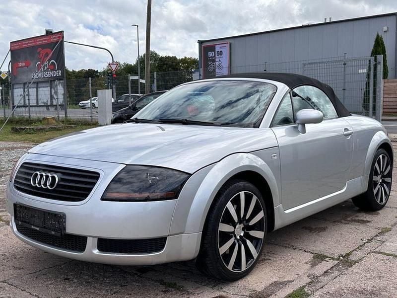 Silber Gebraucht 2000 Audi TT Roadster Sport Cabrio | 2.000 € (Fairer Preis) - Bild 1/4