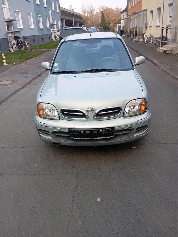Blau Gebraucht 2002 Nissan Micra Kleinwagen | 1.150 € - Bild 1/4