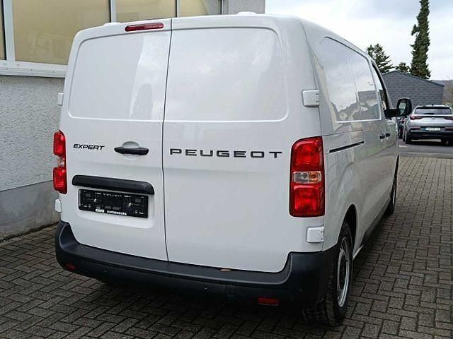 Gebraucht Peugeot Expert 144 PS (105 kW) 2024 Andere farbe Van