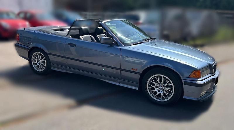 Gebraucht BMW 318 Cabriolet 116 PS (85 kW) 1999 Blau Cabrio