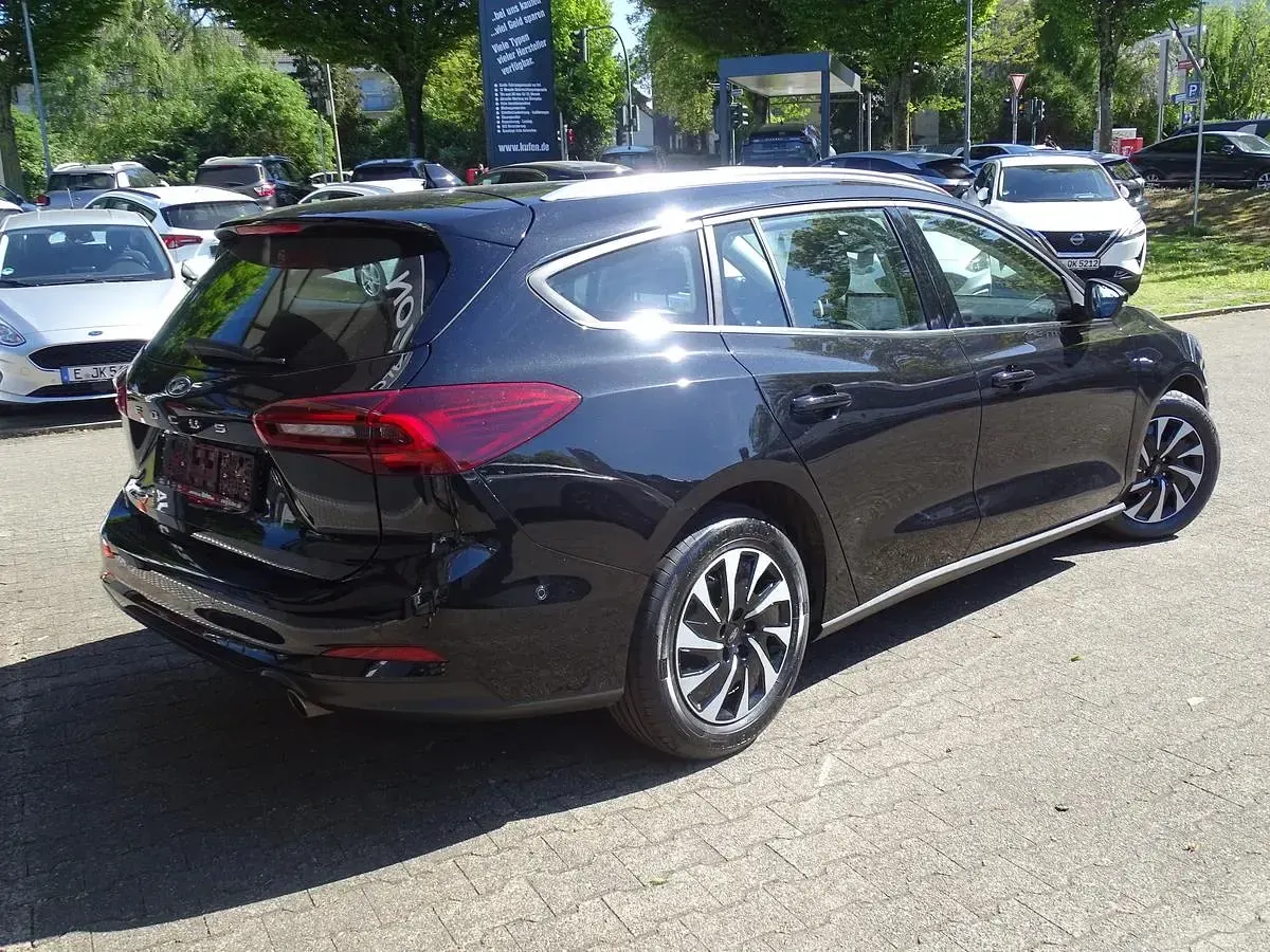 Używany Ford Focus Titanium 116 KM (85 kW) 2023 Czarny