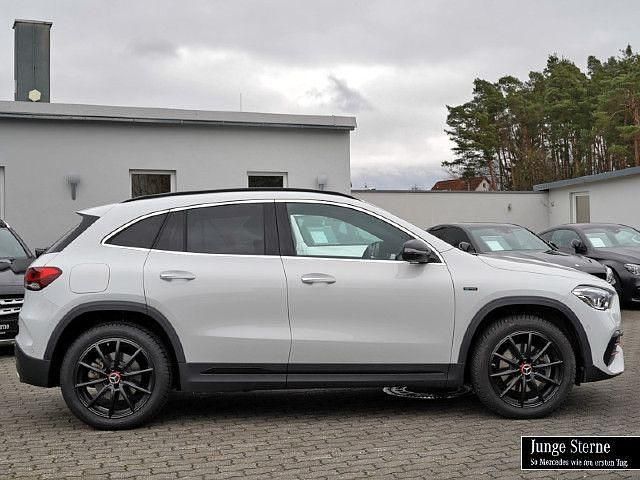 Gebraucht Mercedes GLA250 AMG Edition 1 160 PS (117 kW) 2020 Weiß SUV
