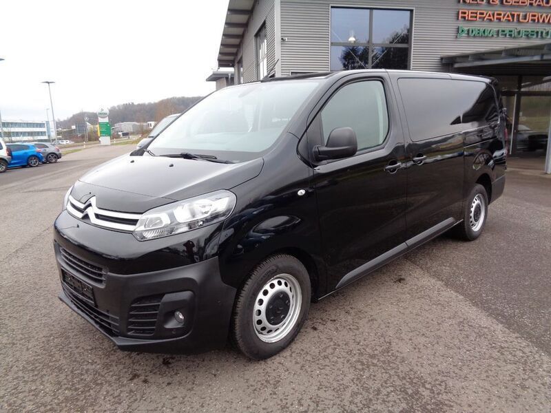 Lackierung schwarz perla nera/ Gebraucht 2021 Citroën Jumpy Van / Kleinbus | 24.999 € - Bild 1/4