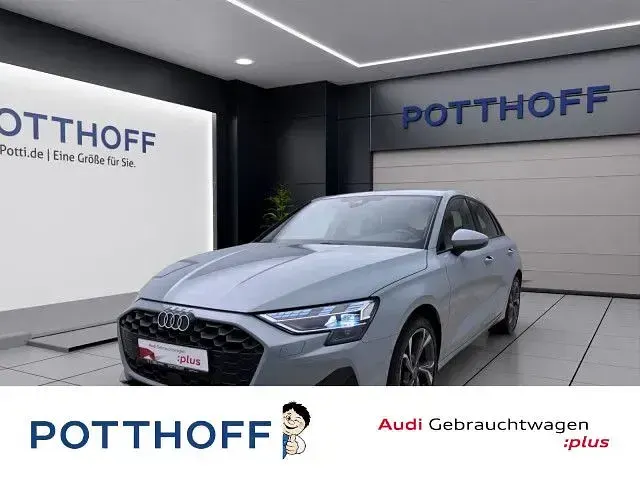 Gebraucht Audi A3 Ambiente 150 PS (110 kW) 2025 Limousine