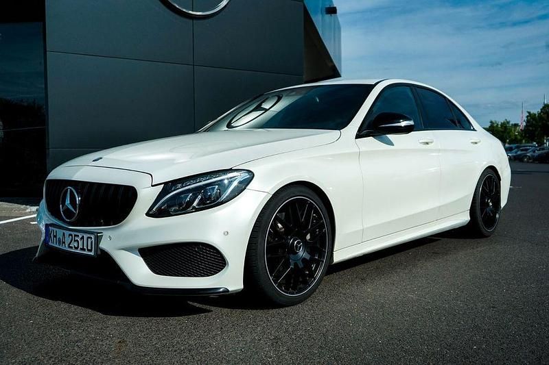 Weiß Gebraucht 2015 Mercedes C250 AMG line Limousine | 21.950 € (Fairer Preis) - Bild 1/4