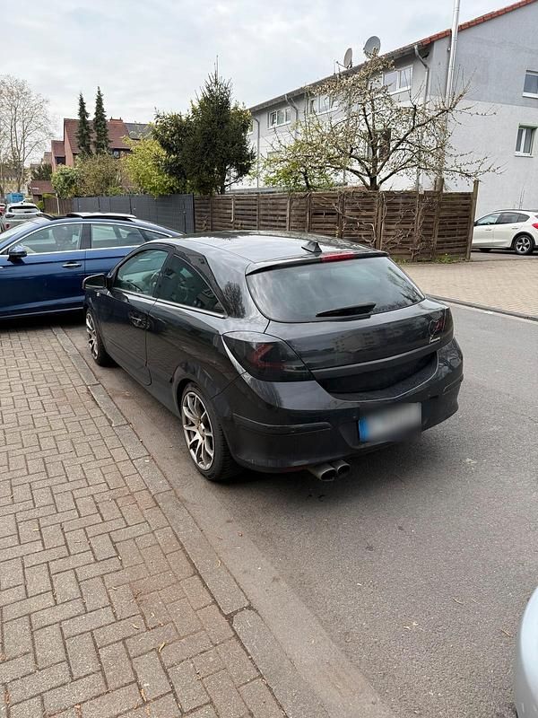 Brugt Opel Astra 90 HK (66 kW) 2009 Sort Coupe