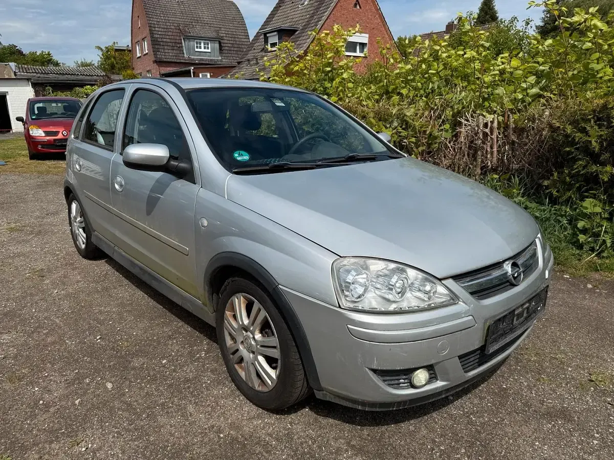 Gebraucht Opel Corsa 80 PS (58 kW) 2006 Silber Kleinwagen