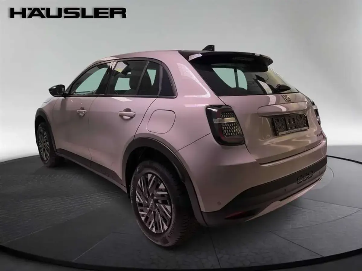 Gebraucht Fiat 600 101 PS (74 kW) 2024 Sabbia beige SUV