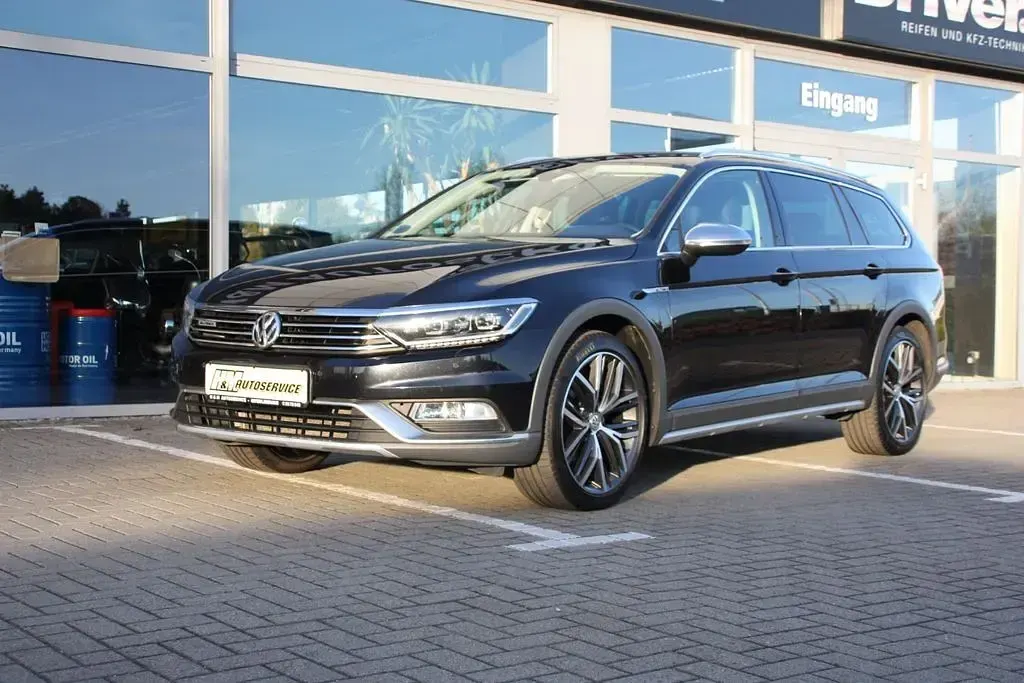 Używany VW Passat Alltrack 190 KM (139 kW) 2018 Czarny Kombi
