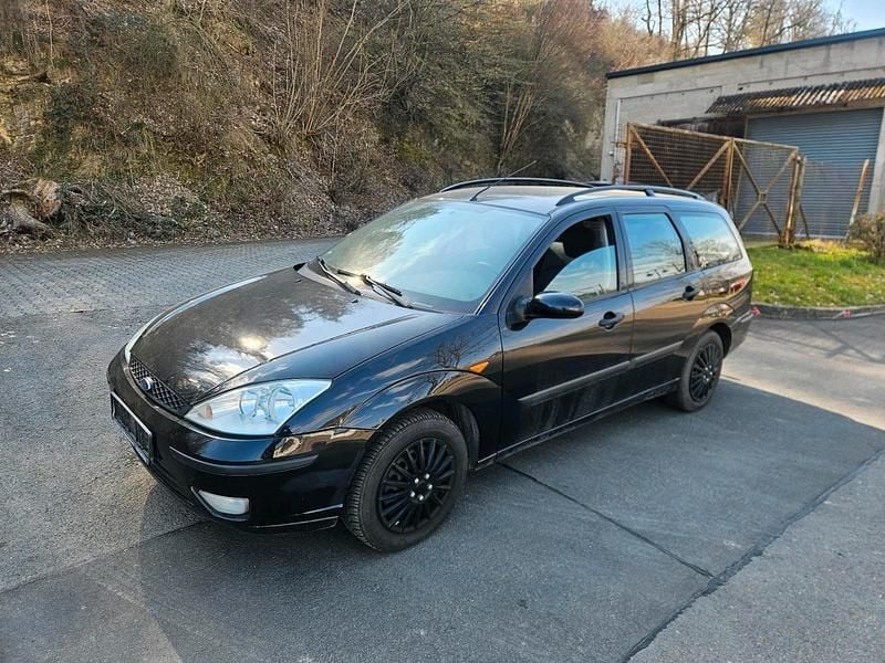 Gebraucht Ford Focus 101 PS (74 kW) 2002 Schwarz Kombi