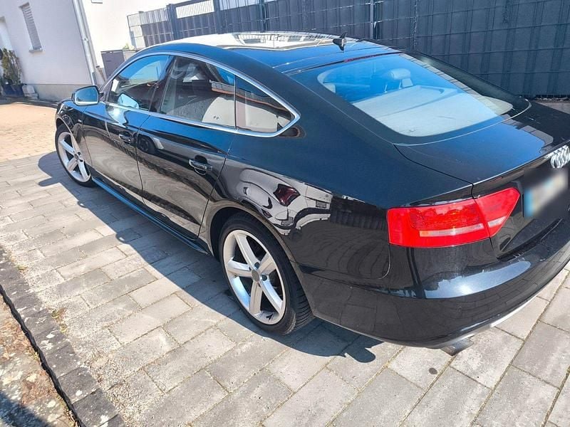Używany Audi A5 Sportback 179 KM (131 kW) 2010 Czarny Hatchback