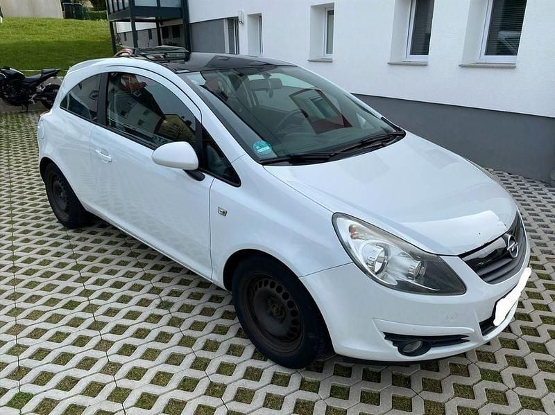 Gebraucht Opel Corsa Color Edition 87 PS (63 kW) 2010 Weiß Kleinwagen
