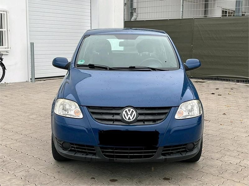 Gebraucht VW Fox 55 PS (40 kW) 2009 Blau Kleinwagen