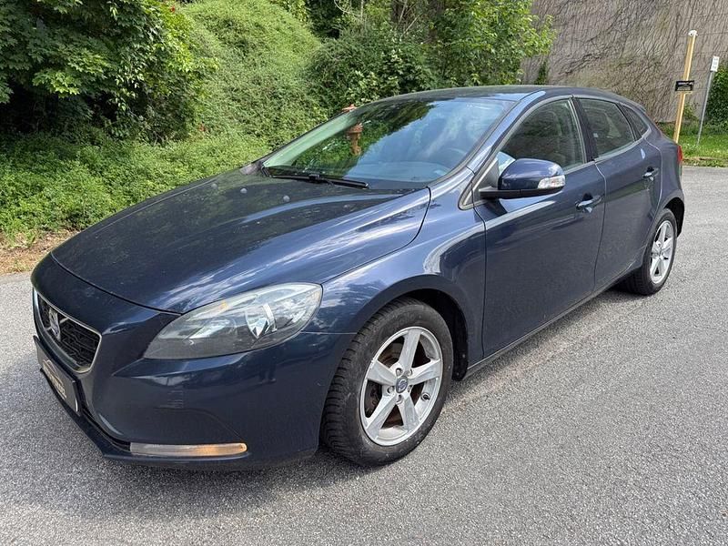 Gebraucht Volvo V40 Kinetic 114 PS (83 kW) 2013 Blau Kombi