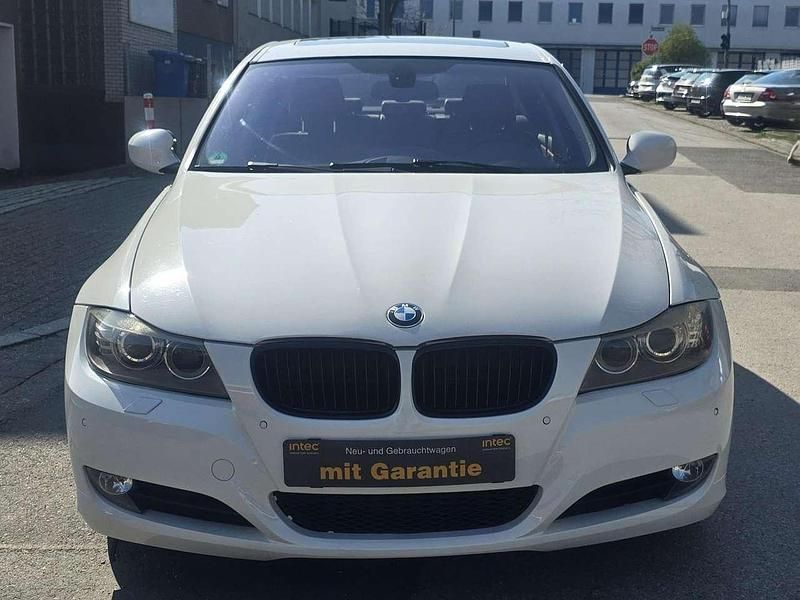 Gebraucht BMW 320 Efficient Dynamics 163 PS (119 kW) 2011 Alpinweiss iii Limousine