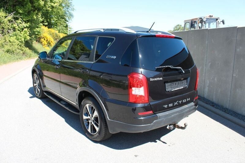 Usata SsangYong Rexton 178 CV (130 kW) 2017 Nero SUV