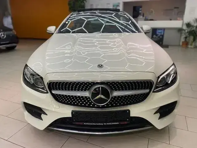 Gebraucht Mercedes E300 AMG line 245 PS (180 kW) 2018 Diamantweiss  metalliclack Coupé