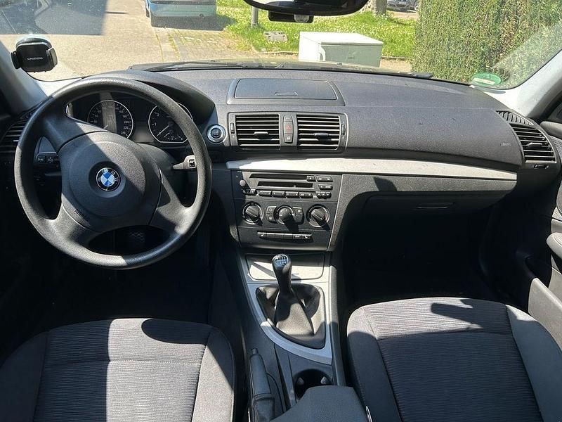 Schwarz Gebraucht 2007 BMW 116 Kleinwagen | 2.877 € (Fairer Preis) - Bild 1/4