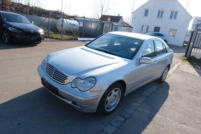 Gebraucht Mercedes C240 Elegance 170 PS (125 kW) 2001 Silber Limousine