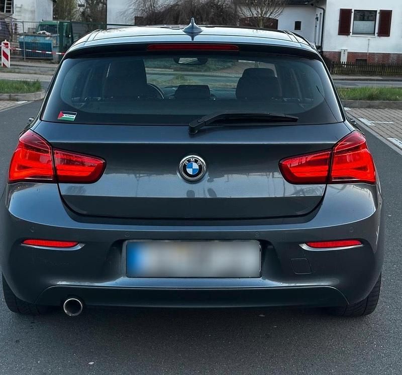 Gebraucht BMW 116 Advantage 116 PS (85 kW) 2017 Grau Kleinwagen