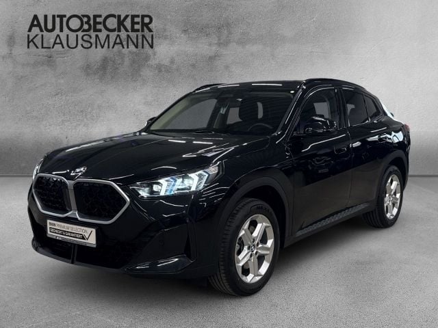 Schwarz Gebraucht 2024 BMW X2 Performance SUV | 39.153 € (Superpreis) - Bild 1/4