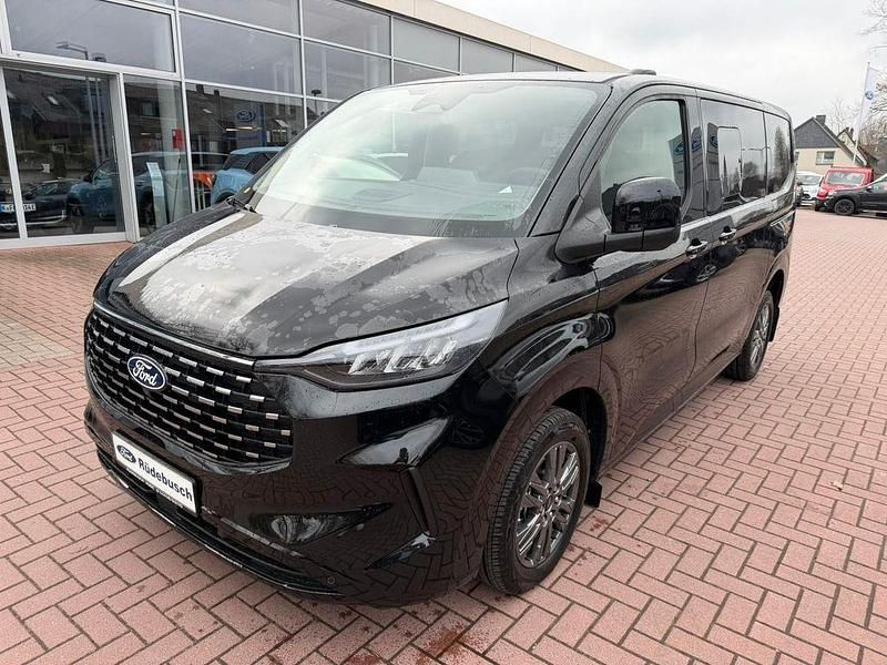 Neu Ford Tourneo Titanium 170 PS (125 kW) 2026 Schwarz Van / Kleinbus