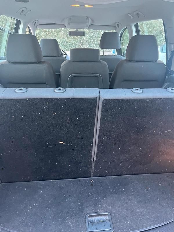 Schwarz Gebraucht 2007 VW Touran Van / Kleinbus | 4.300 € - Bild 1/4