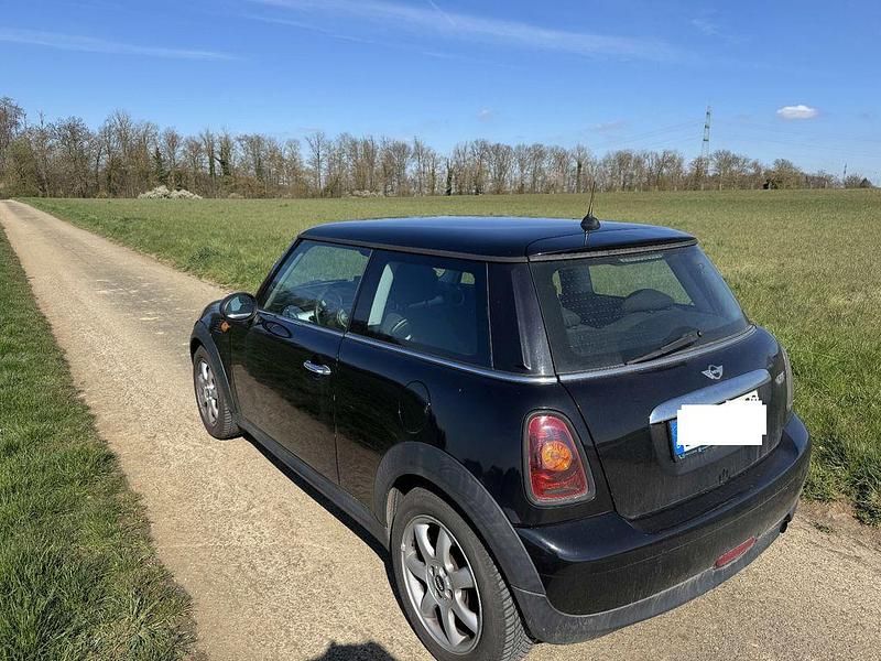 Gebraucht Mini ONE 95 PS (69 kW) 2009 Schwarz Kleinwagen