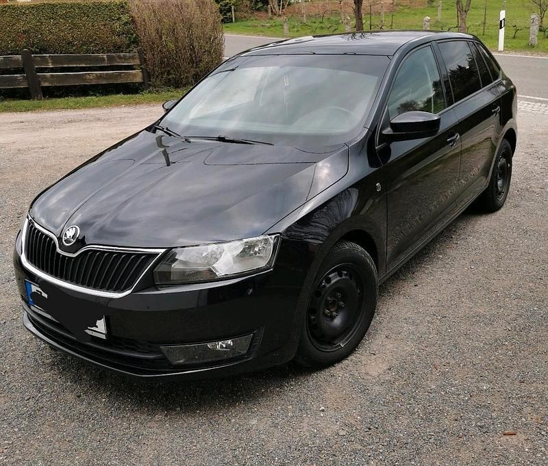 Schwarz Gebraucht 2014 Skoda Rapid Kleinwagen | 5.790 € (Fairer Preis) - Bild 1/4