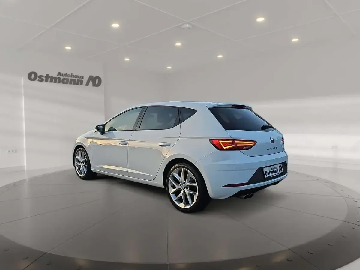 Gebraucht Seat Leon FR 125 PS (91 kW) 2018 Weiß Limousine