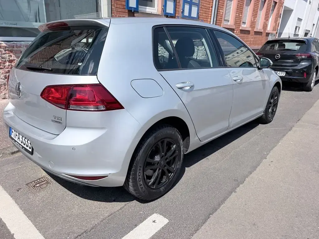 Gebraucht VW Golf VII Move 86 PS (63 kW) 2013 Limousine