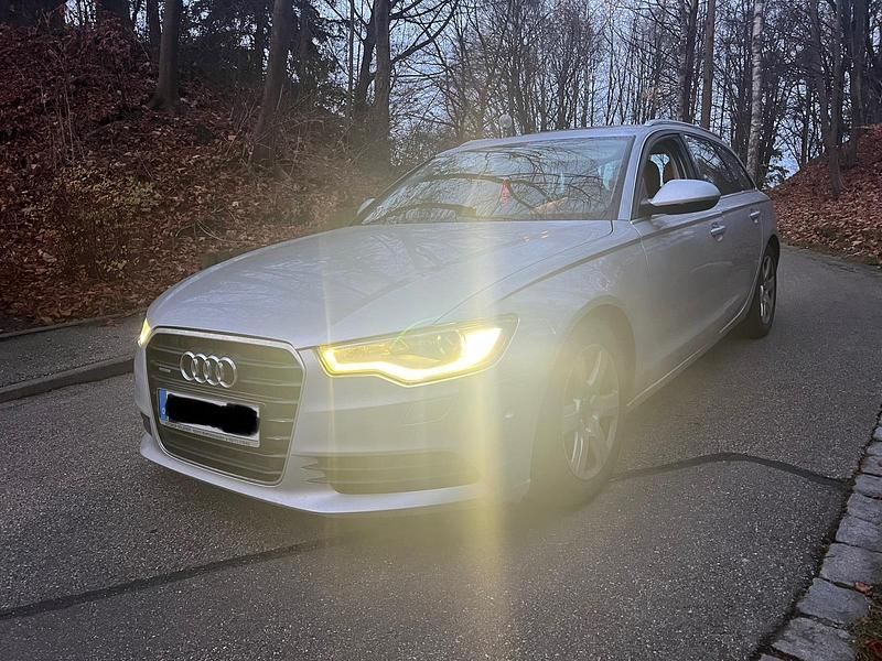 Silber Gebraucht 2012 Audi A6 Kombi | 7.300 € (Superpreis) - Bild 1/4