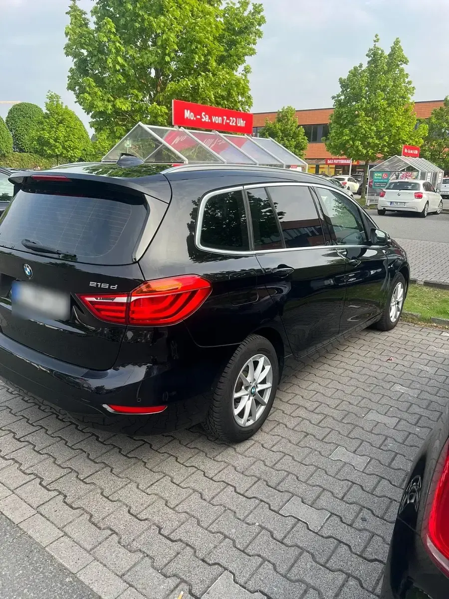 Gebraucht BMW 216 120 PS (88 kW) 2018 Schwarz Coupé