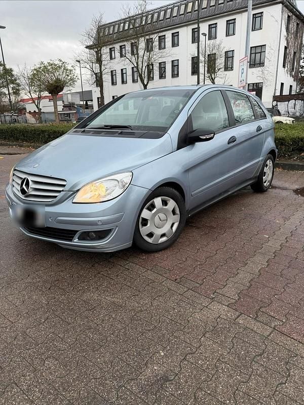 Gebraucht Mercedes B180 109 PS (80 kW) 2007 Blau Van / Kleinbus