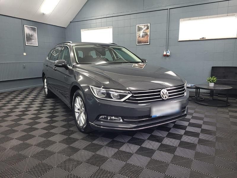Gebraucht VW Passat 150 PS (110 kW) 2015 Grau Kombi