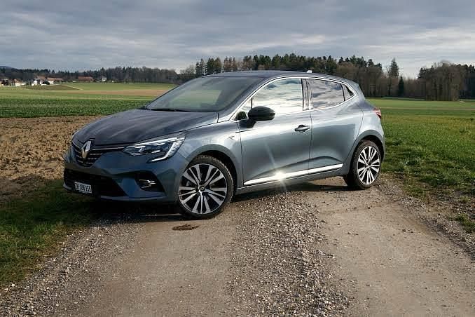 Grau Gebraucht 2022 Renault Clio V Kleinwagen | 14.999 € (Fairer Preis) - Bild 1/1