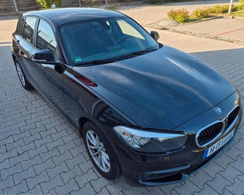 Schwarz Gebraucht 2019 BMW 120 Advantage Kleinwagen | 15.999 € (Superpreis) - Bild 1/4