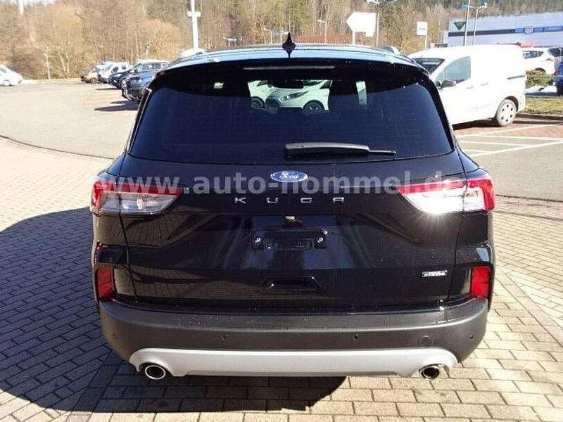 Gebraucht Ford Kuga Titanium 152 PS (111 kW) 2024 Obsidianschwarz SUV