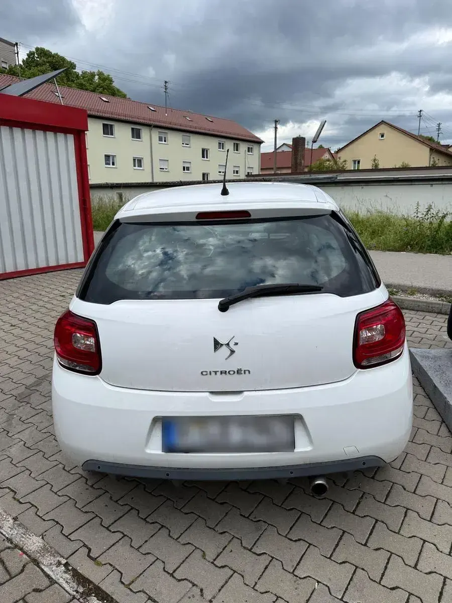 Gebraucht Citroën DS3 PureTech 82 PS (60 kW) 2013 Weiß Kleinwagen