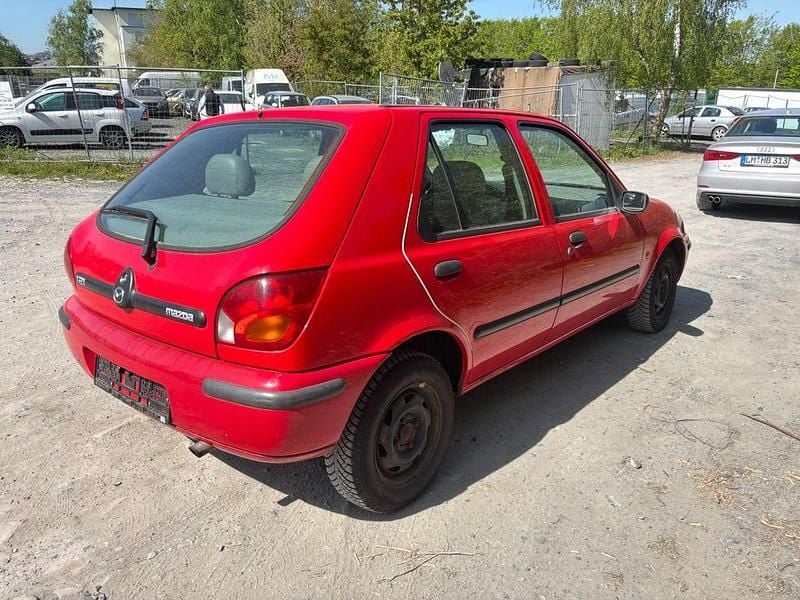 Second-hand Mazda 121 75 CP (55 kW) 1998 Roșu Hatchback