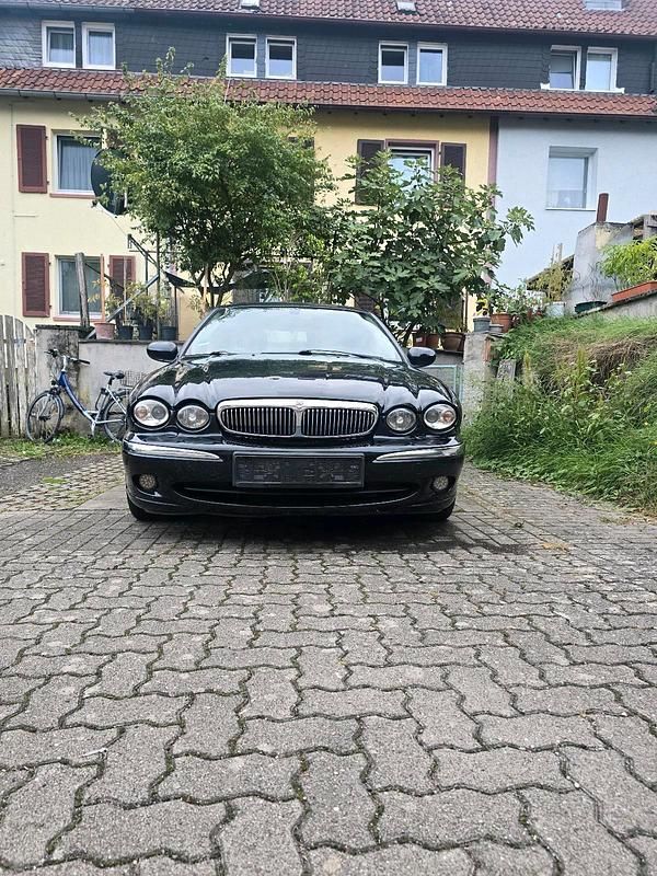 Schwarz Gebraucht 2005 Jaguar X-type Limousine | 3.500 € - Bild 1/4