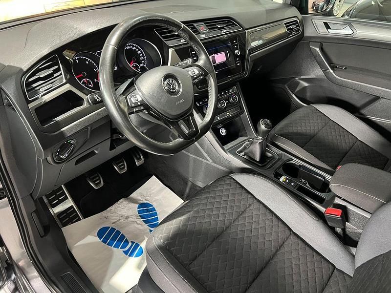 Gebraucht VW Touran Join 116 PS (85 kW) 2018 Grau Van / Kleinbus