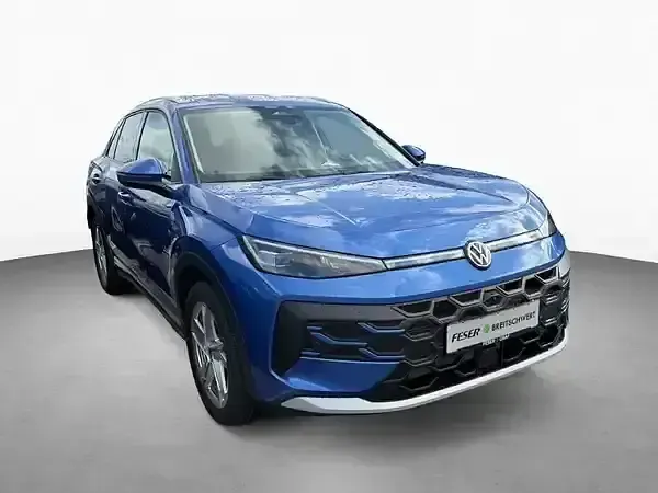 Neu VW T-Roc 116 PS (85 kW) 2026 Celestial blue metallic SUV