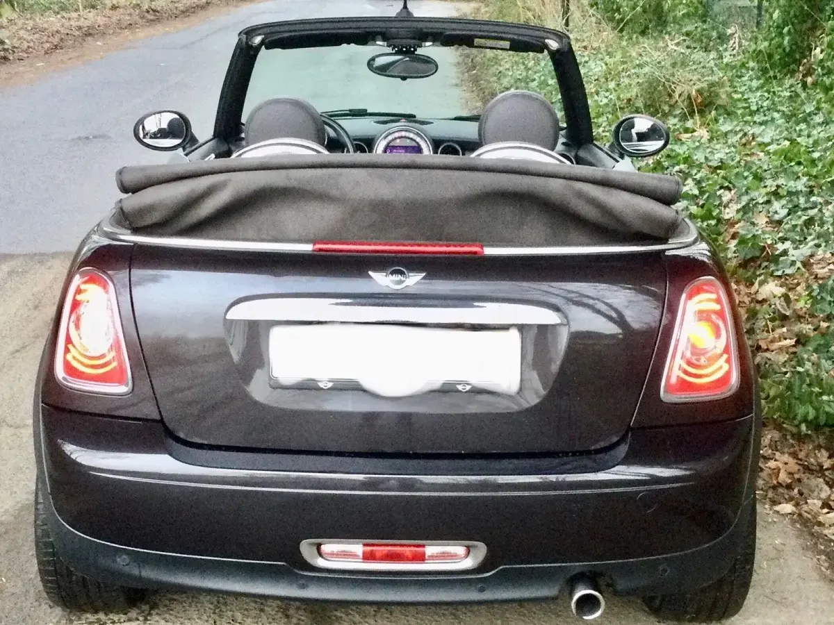 Usata Mini Cooper Cabriolet 98 CV (72 kW) 2014 Nero Cabrio
