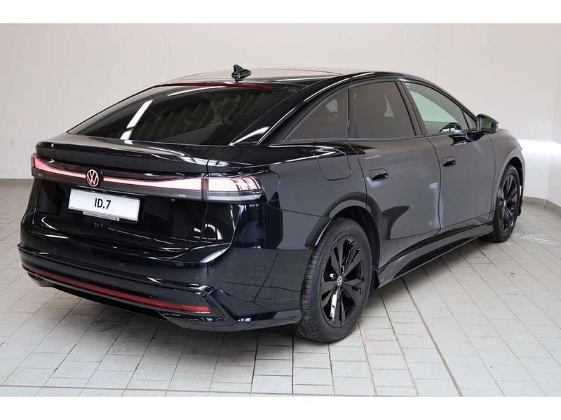 Neu VW ID.7 Pro 210 kW (286 PS) 2025 Grenadillschwarz metallic Kleinwagen