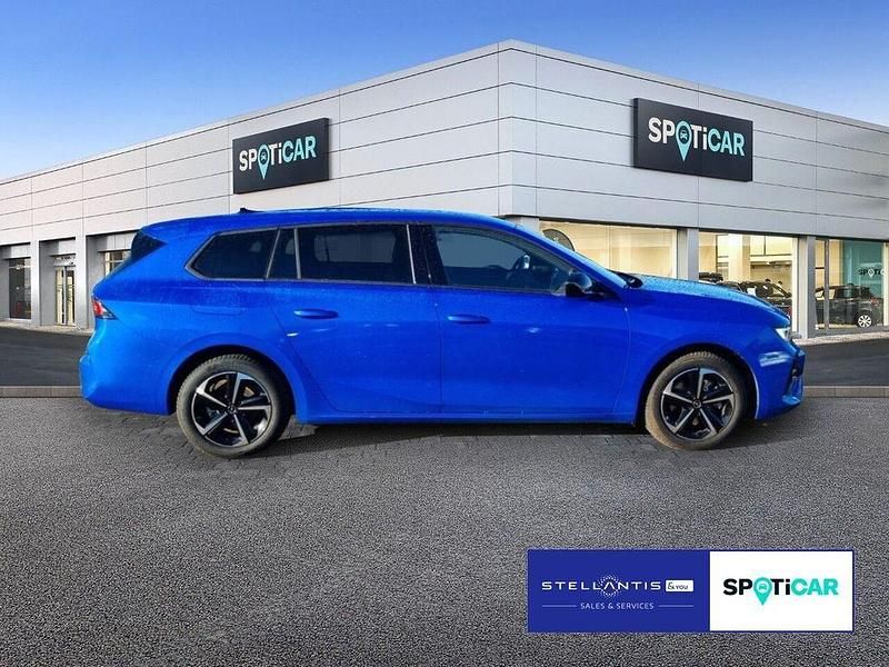 Gebraucht Opel Astra 131 PS (96 kW) 2024 Blau Limousine