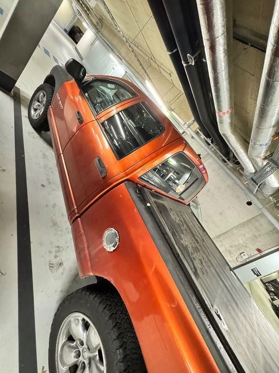 Gebraucht Dodge Ram 349 PS (256 kW) 2005 Orange Abholung